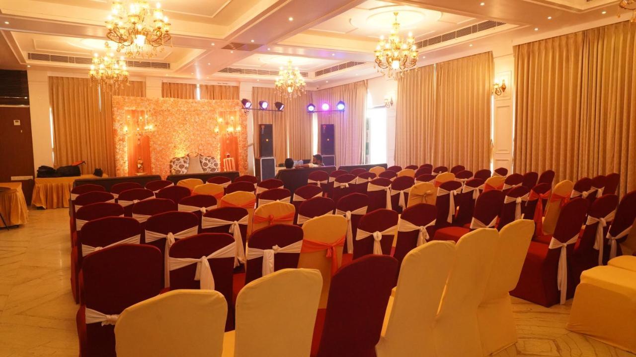 Hotel Rio Benaras Varanasi Exterior photo