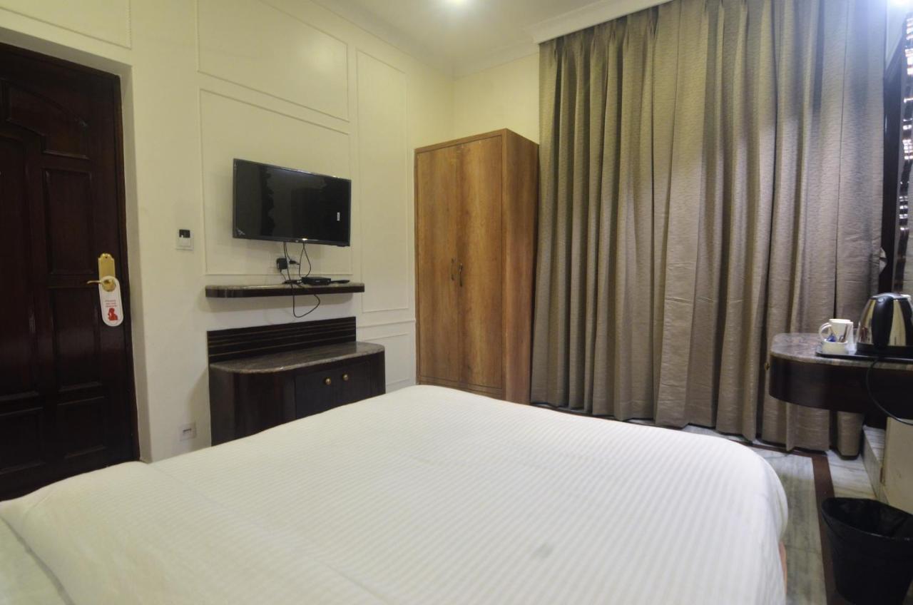 Hotel Rio Benaras Varanasi Exterior photo