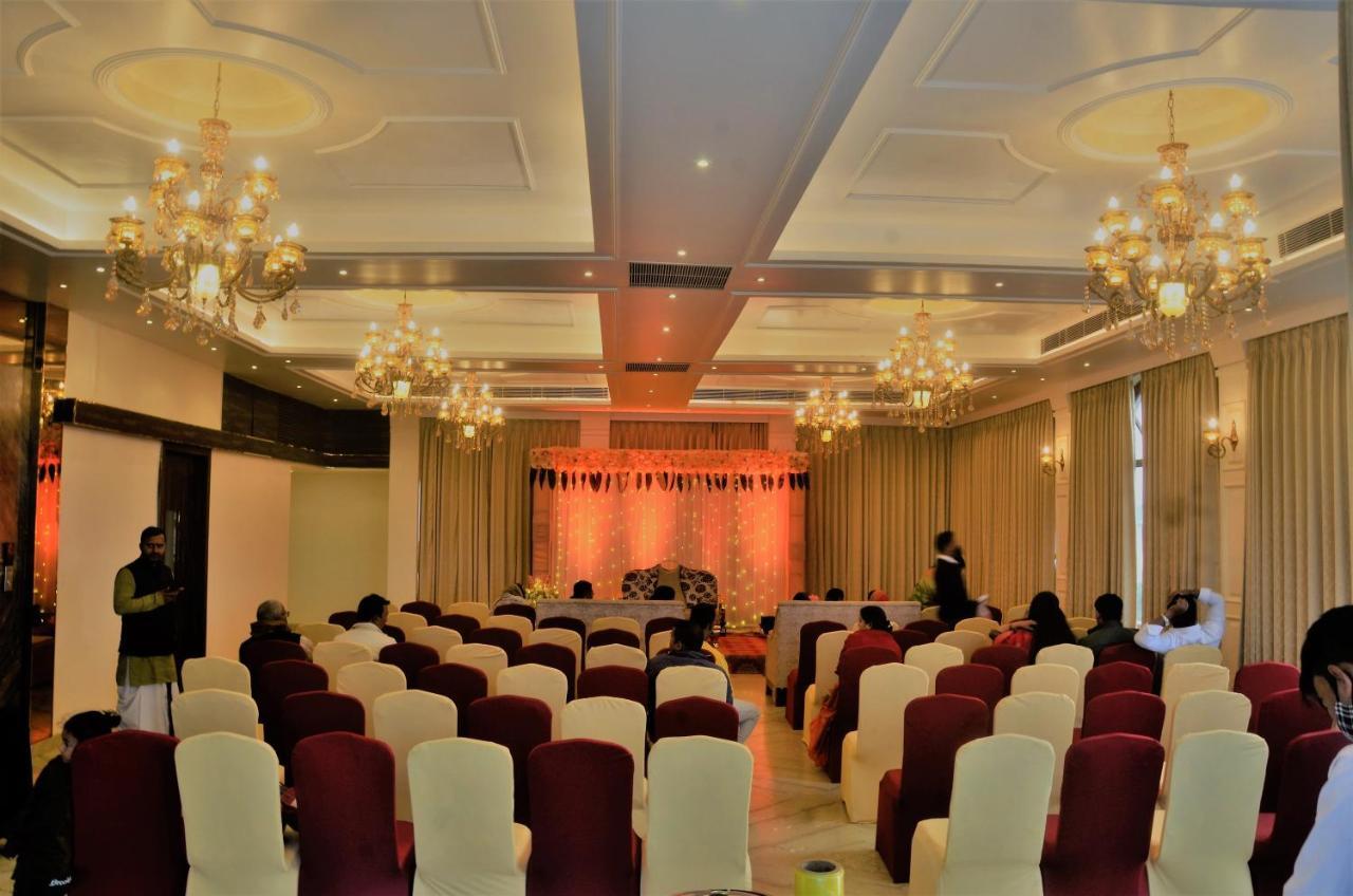 Hotel Rio Benaras Varanasi Exterior photo
