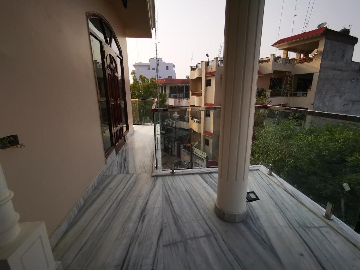 Hotel Rio Benaras Varanasi Exterior photo